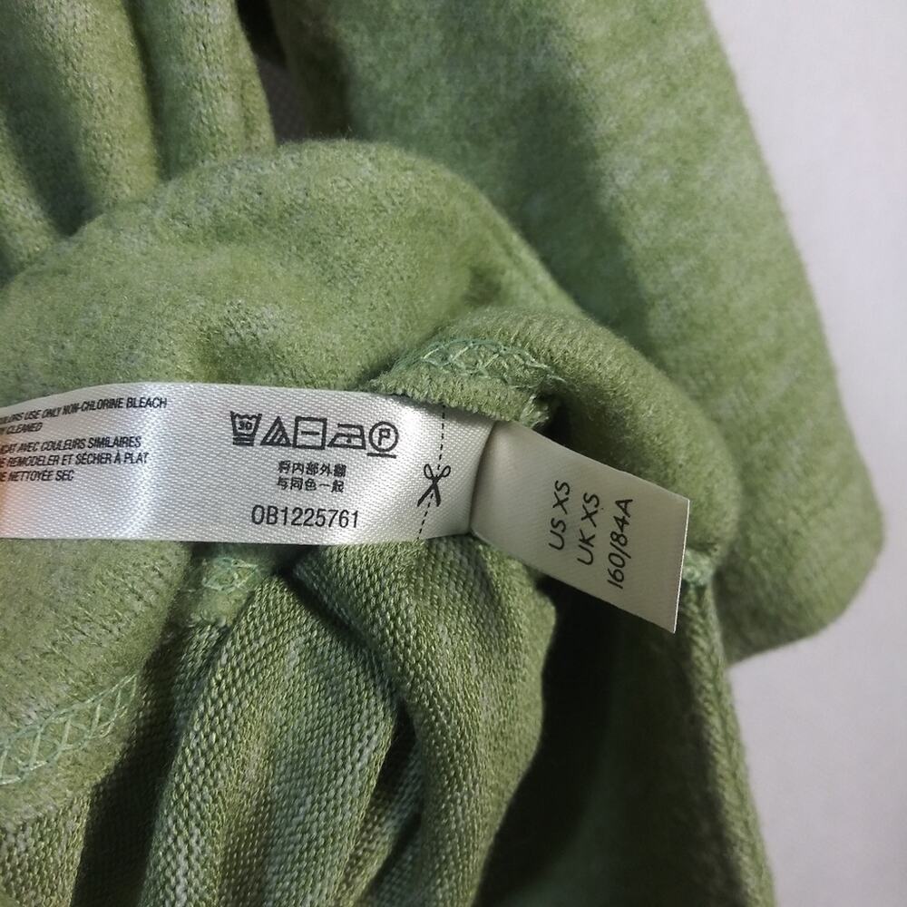 Anthropologie Saturday Sunday Georgie V-Neck Top Green Soft Size XS - Picture 7 of 8